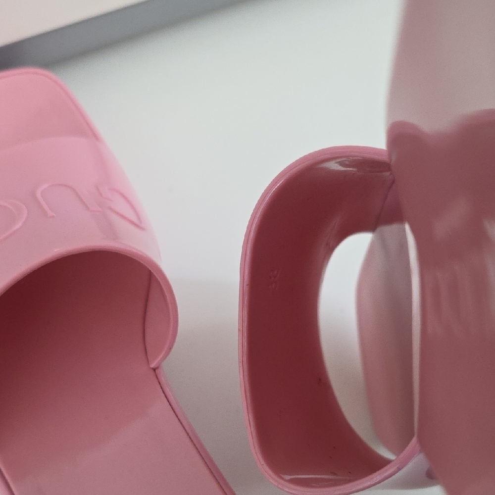 Gucci Pink Patent Leather Slide Mules - Picture 3 of 7